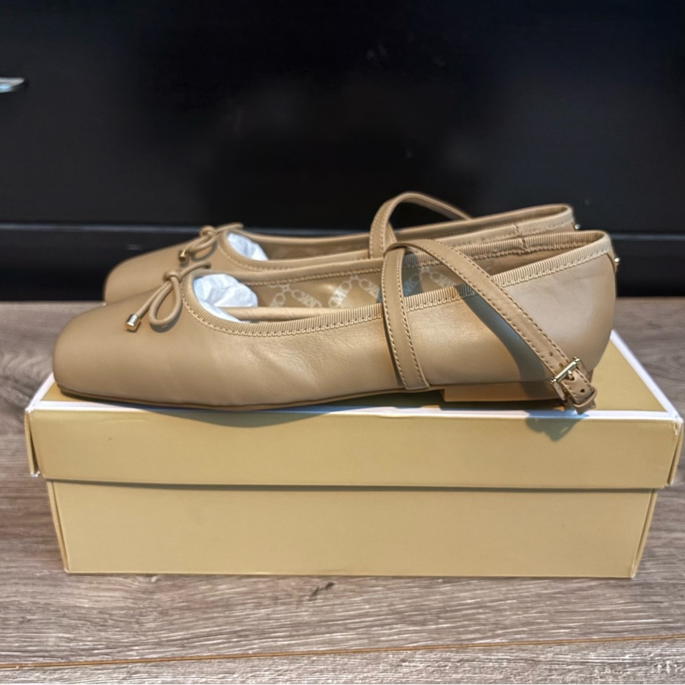 MICHAEL Michael Kors Collette Ballet Flats - Picture 3 of 5